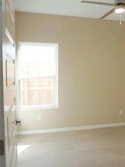 2918 W Kenwood St #2 — Photo 24