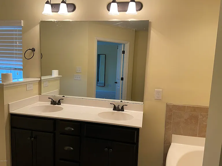 617 Cheltenham Dr — Photo 16