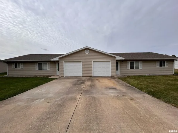 321-323 N Lincoln St, Carthage, IL 62321