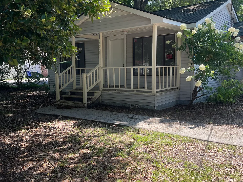 821 Locust St