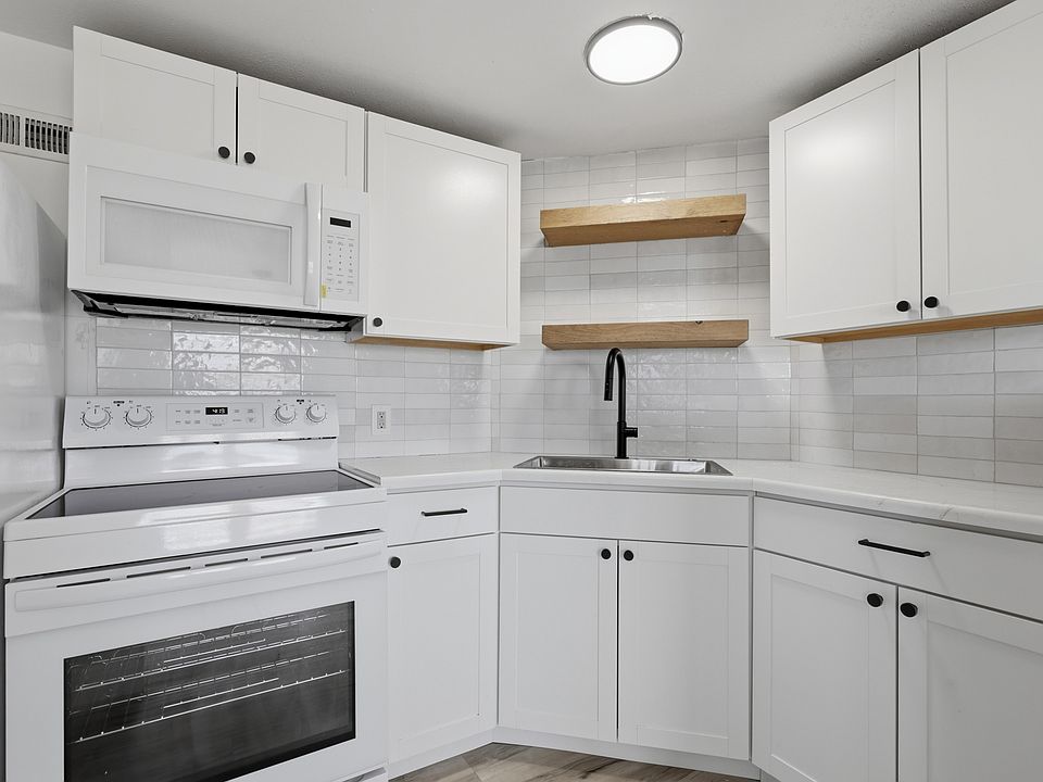 1st image of 201 Quincy St #2