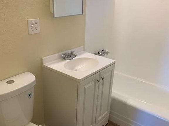 3rd image of 4810 N Sierra Way APT 1