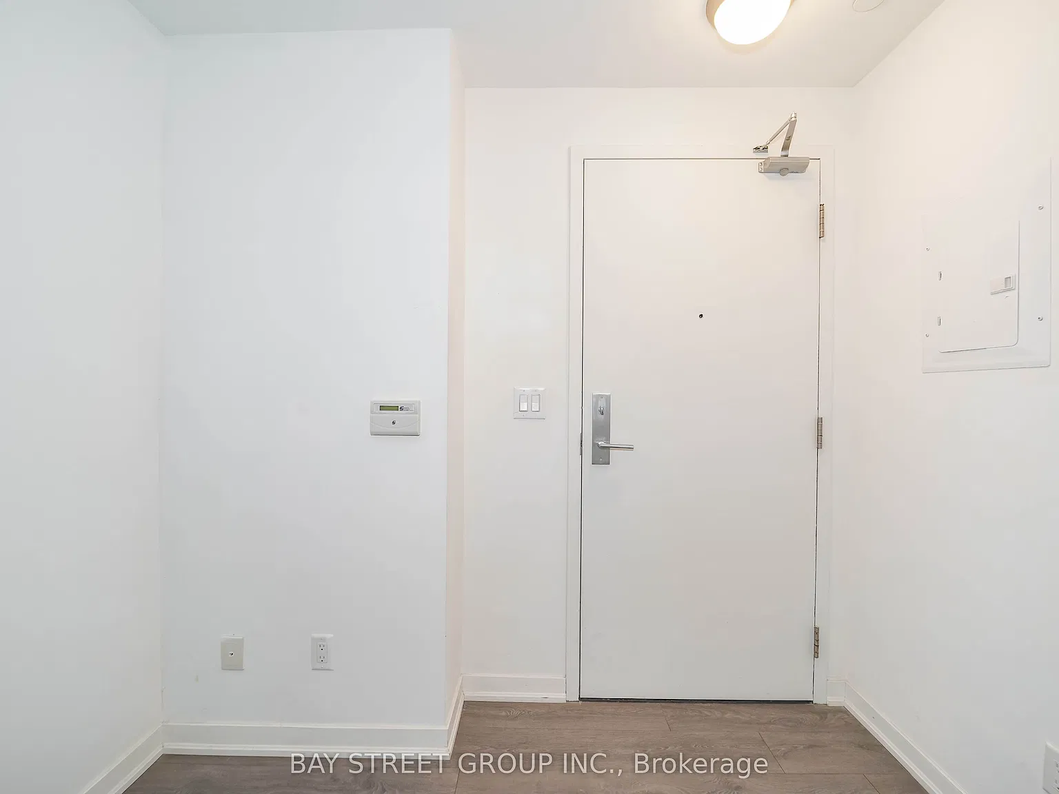 2 bed, $2,450 — Photo 4