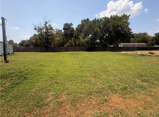 404 Wrangler St, Franklin, TX 77856