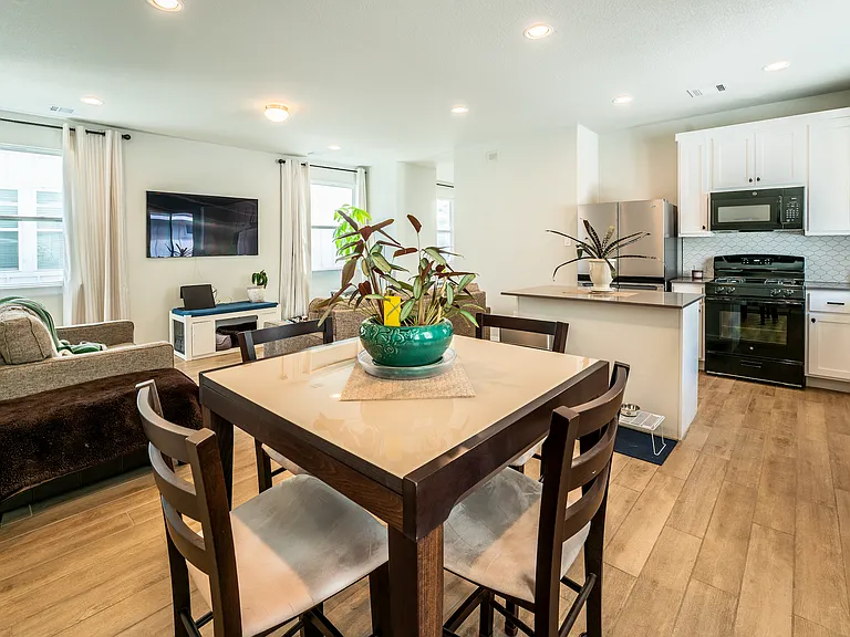 125 Fabion St — Photo 9