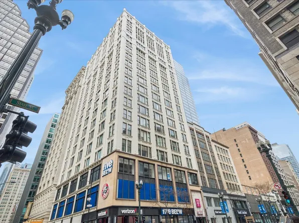 8 W Monroe St APT 807, Chicago, IL 60603