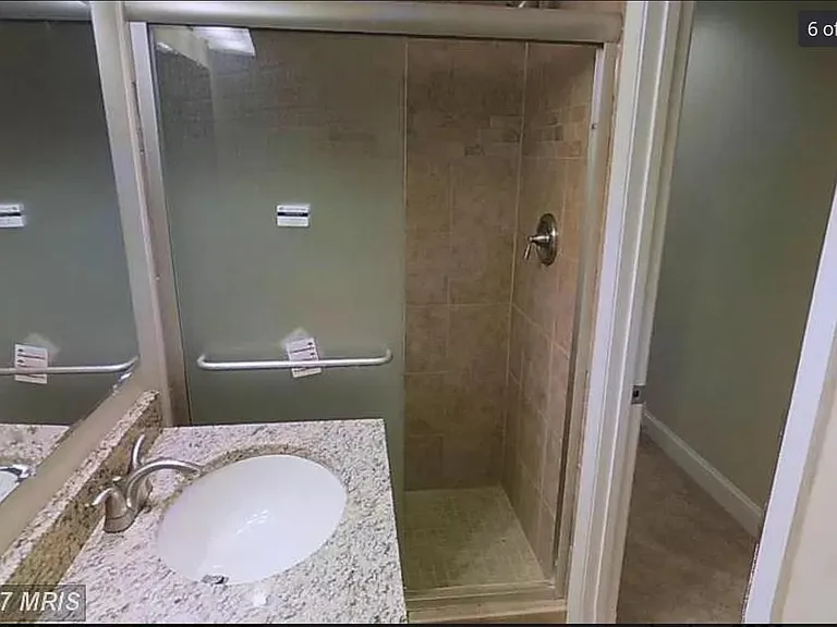 1407 Olive St — Photo 6