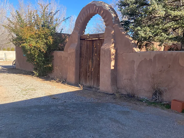 150 Reed Ln #B — Photo 2