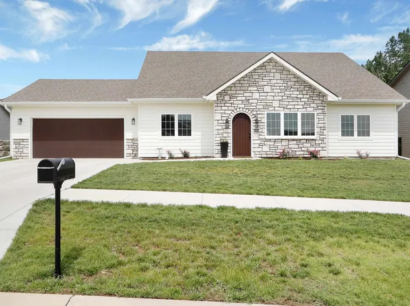 4106 Scenic Xing, Manhattan, KS 66503