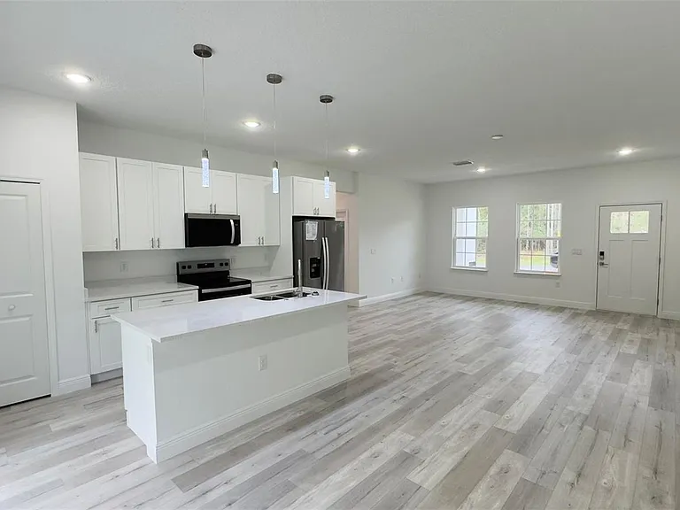 5902 N Darlington Dr — Photo 4