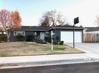1722 Dennis Ave, Clovis, CA 93611