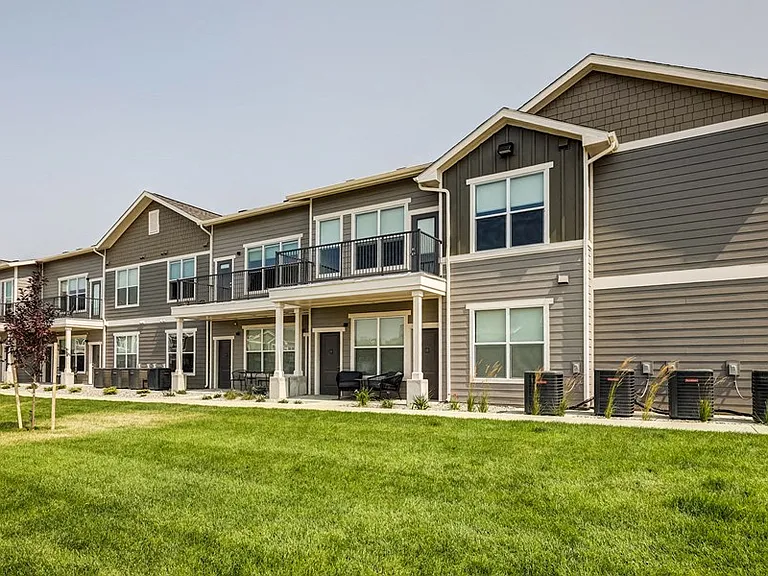 Icon Apartment Homes at Ferguson Farm — Photo 40