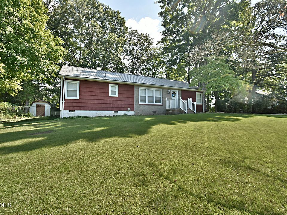 1st image of 106 Oak Ln