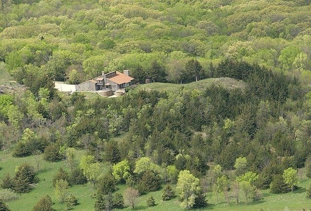 Pending: 163 Crestview Dr, Yankton, SD 57078