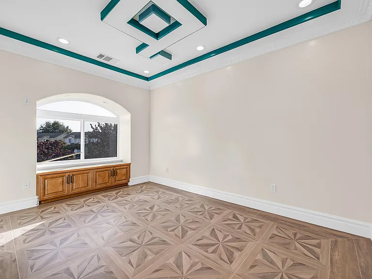 320 Tennyson Rd — Photo 19