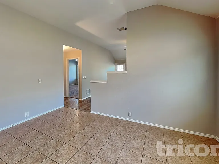 120 Bison Meadow Dr — Photo 6