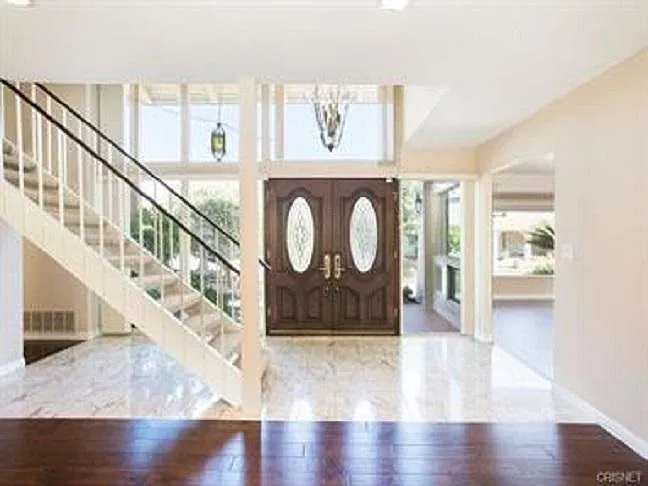 4 bed, 3.5 bath, 2822 sqft, $6,600 — Photo 3