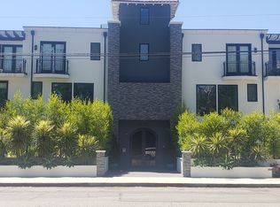 15200 Magnolia Blvd #101, Sherman Oaks, CA 91403