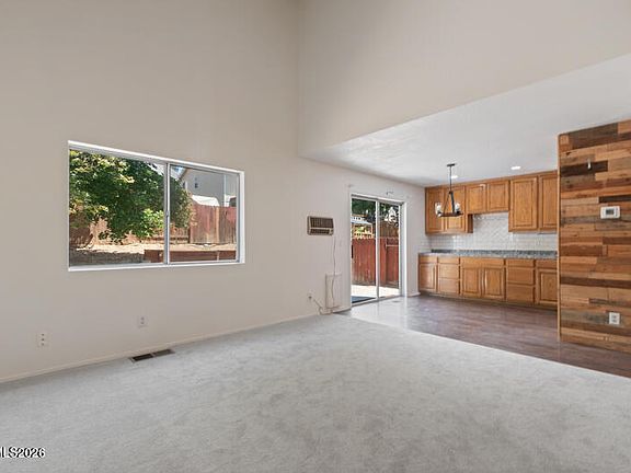 5th image of 3034 Chilcoot Dr