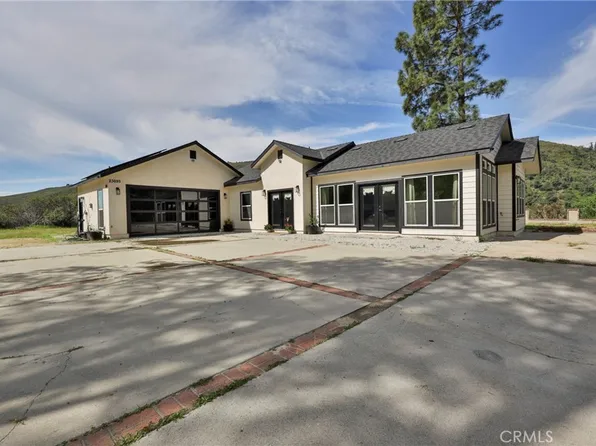 23695 Hillview Rd, San Bernardino, CA 92404