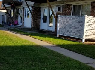 1100 19th St #4, Reedsburg, WI 53959