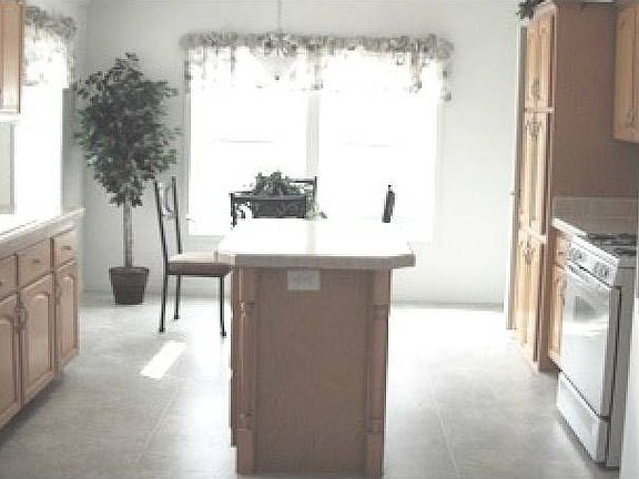 Spacious Island Kitchen