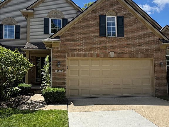 3rd image of 8025 Springdale Dr
