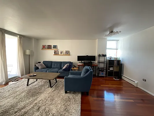 Rented by Compass | media 10