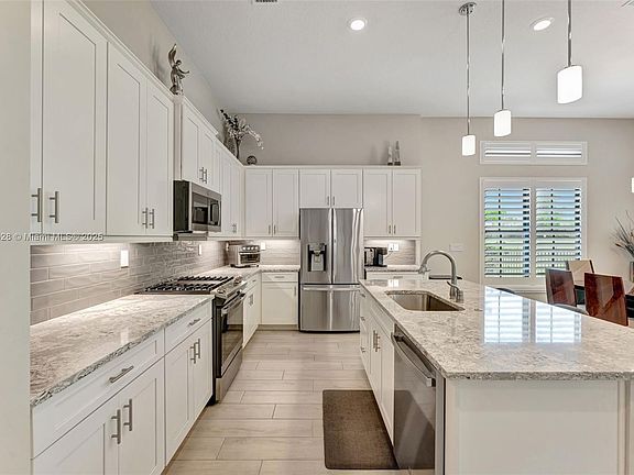 2nd image of 7415 Seacoast Dr