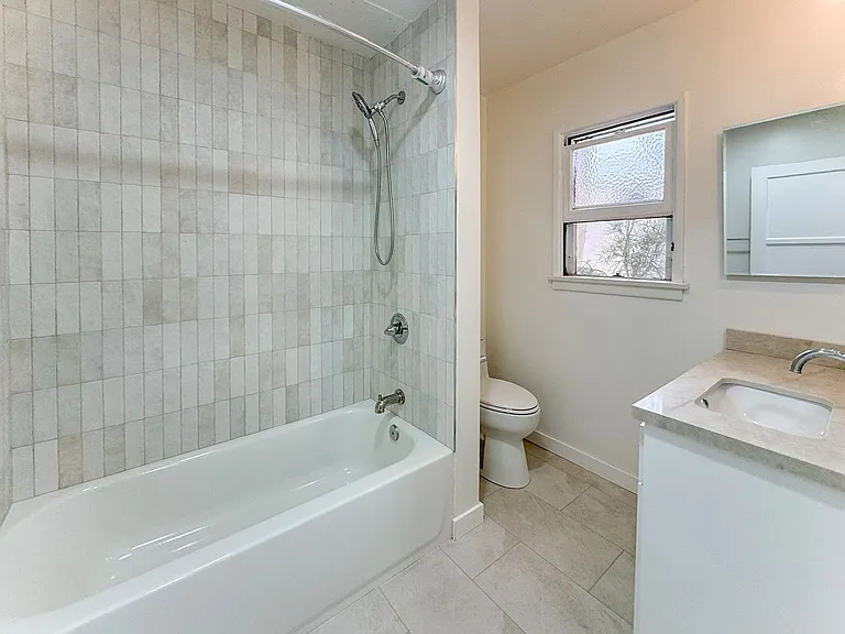 402 406th Ave #AVE — Photo 9