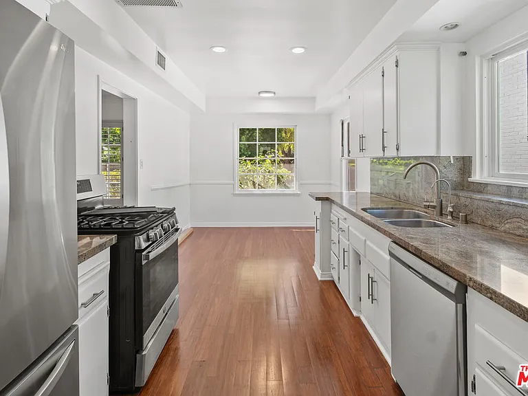 2124 Hillsboro Ave — Photo 9