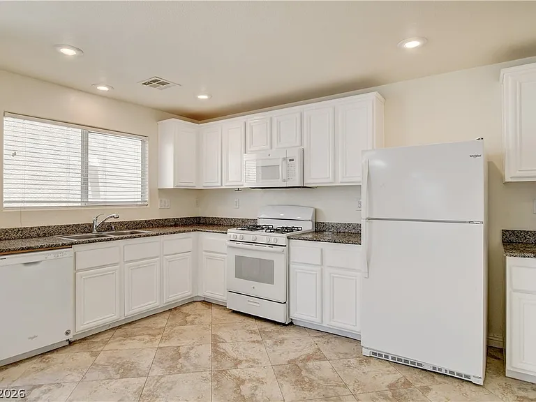 4208 Perfect Drift St — Photo 11