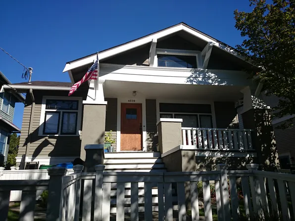 4536 Thackeray Pl NE, Seattle, WA 98105