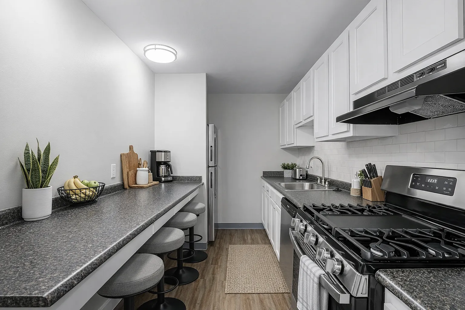 Thurber Square Apartments — Photo 3