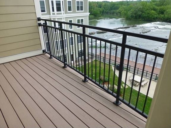 Private Deck