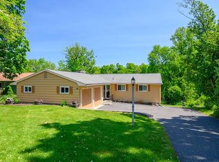 22 N Lake Shore Dr, Brookfield, CT