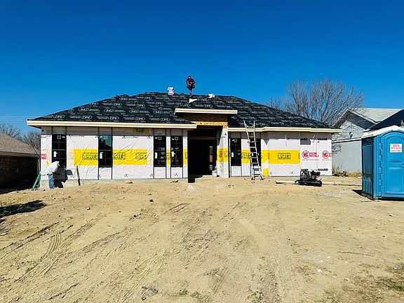 2nd image of 2213 Willow Trl