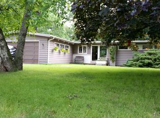 5633 S 106th St, Hales Corners, WI 53130