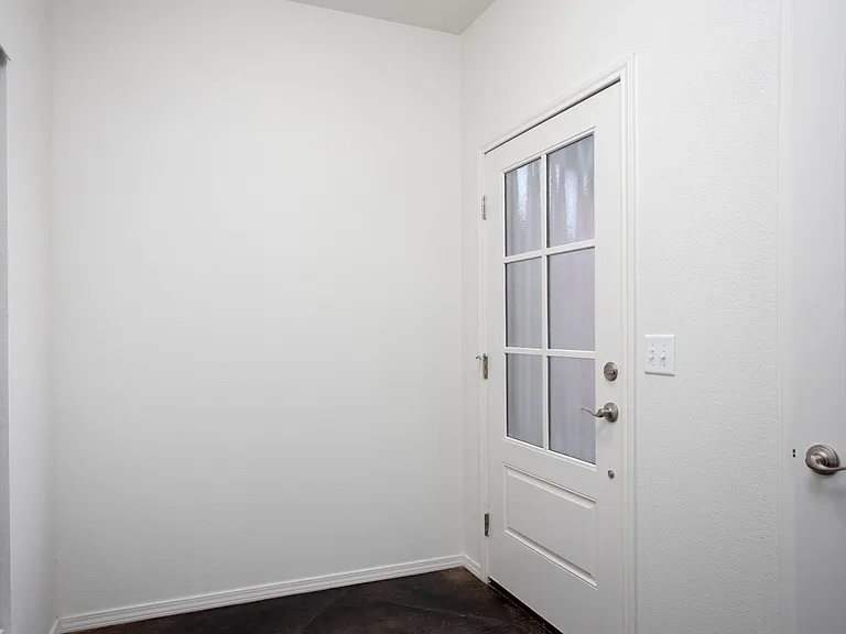 5614 Gonzaga Ln — Photo 16