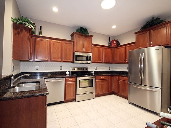 4th image of 3526 Grand Magnolia Pl