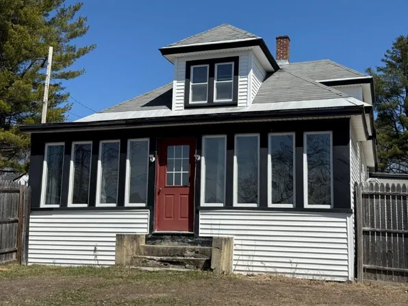 18 High Street, Canaan, NH 03741