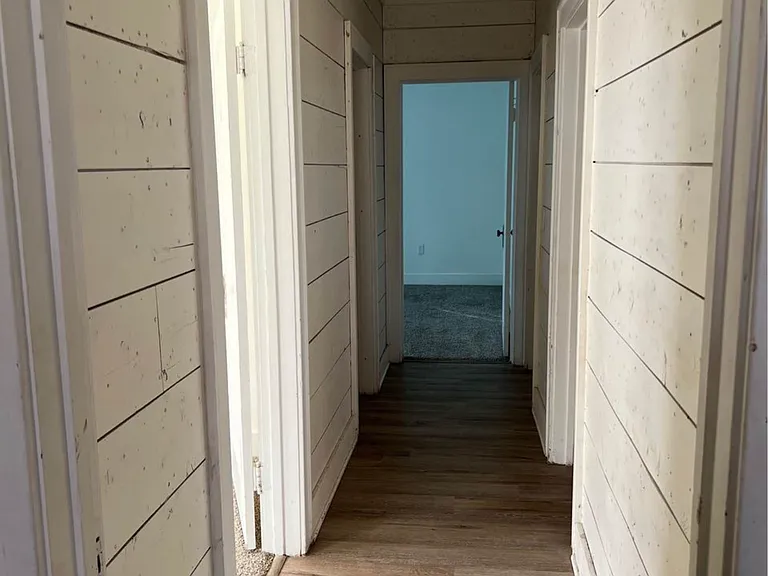 327 N Austin Ave — Photo 10