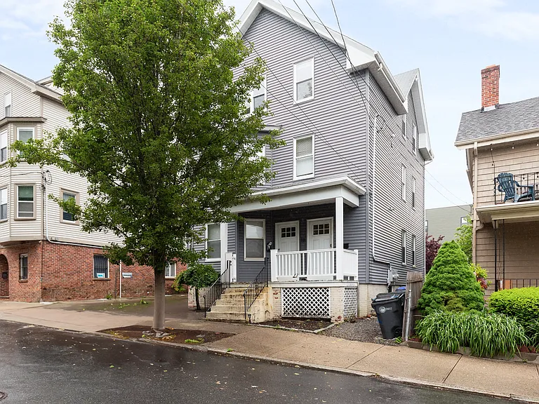 18 Trenton St — Photo 1