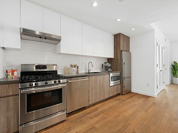 3rd image of 247 N 7th St #1-520
