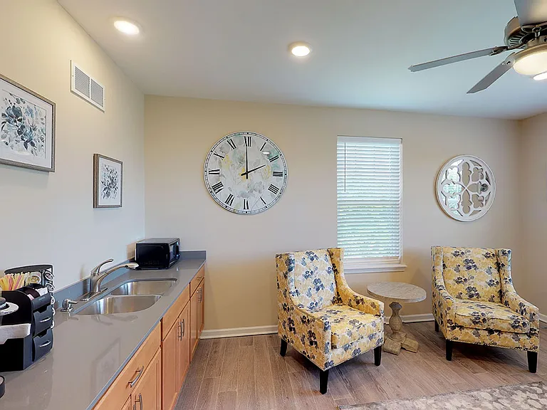 Fairlawn Hills — Photo 23