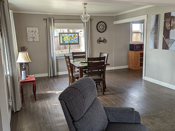 413 E Walnut Ave - Living Room into Dining Room_11262022