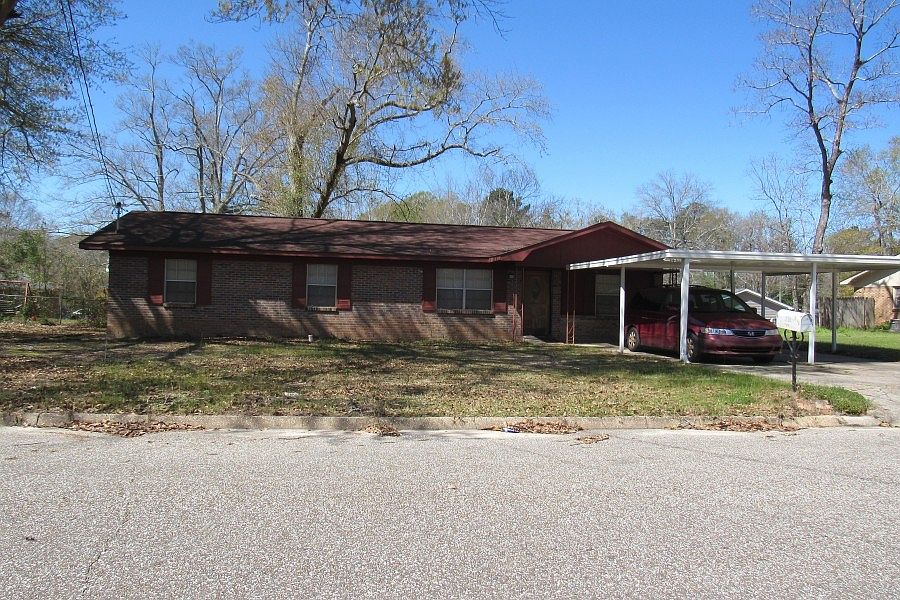 1st image of 102 Parklane Dr