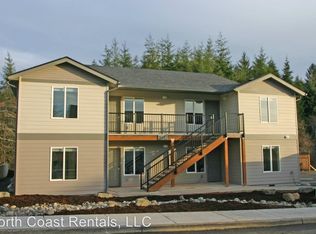 1563 SE Honeysuckle Loop UNIT B, Warrenton, OR 97146