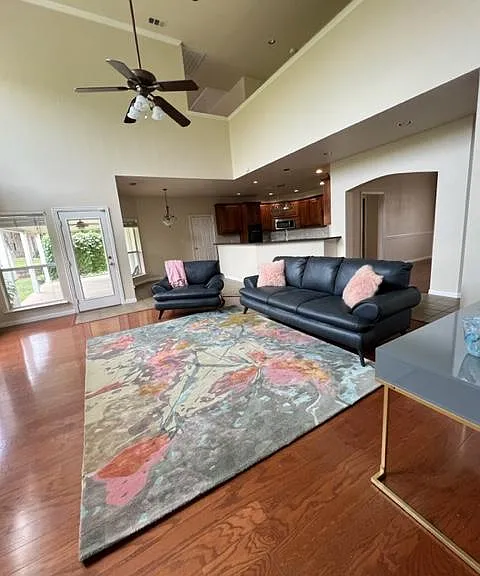 540 Highridge Dr — Photo 7