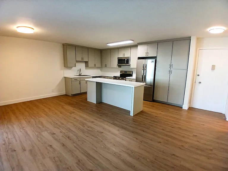 Chateau D'Oro Apartments — Photo 14